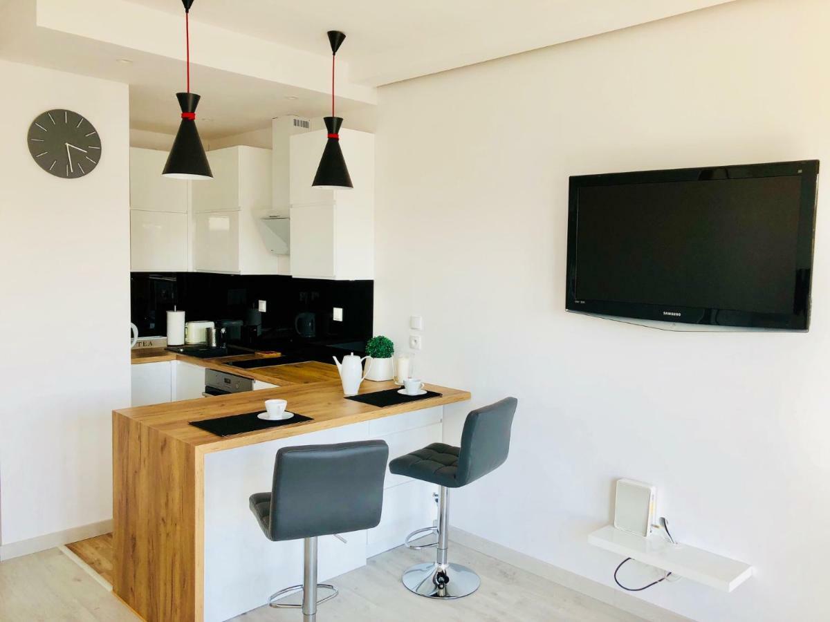 Living Point Residence Варшава Екстериор снимка
